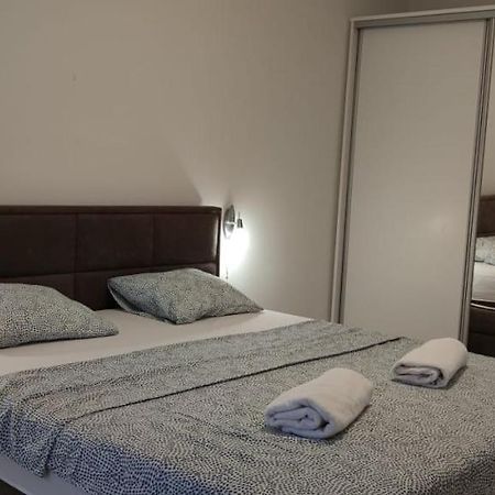 Apartman R&R,3 Room Apartman In The Center シベニク エクステリア 写真